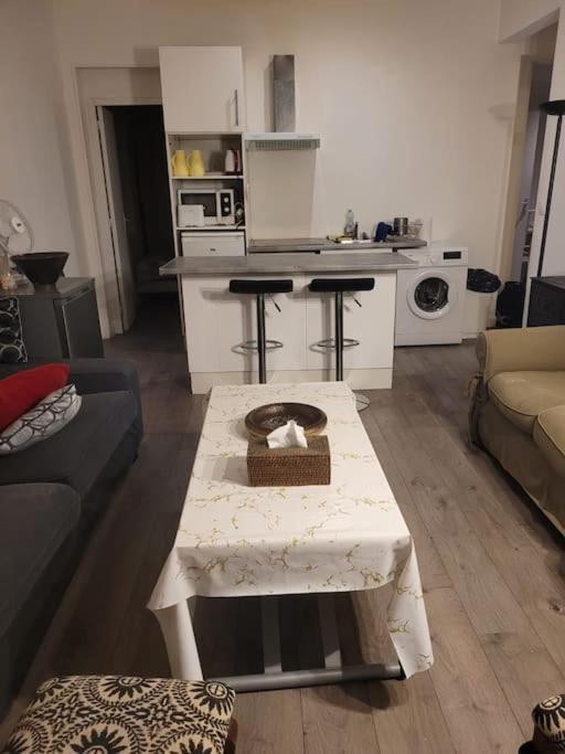 Appartement 2 Chambres 1 Salle De Bain Paris 8Eme Champs Elysees ภายนอก รูปภาพ